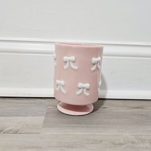 Target Bullseye Playground Valentine's Day 2026 Ceramic Holder - Bows